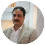 آقای احمدی، مدیر کارخانه فولاد آلیاژی سمنان